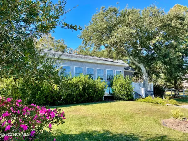 Harkers Island, NC 28531,153 Fulford Drive