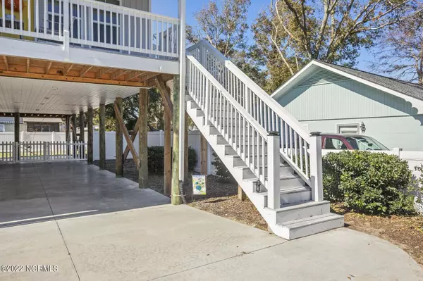 Oak Island, NC 28465,111 NE 47th Street