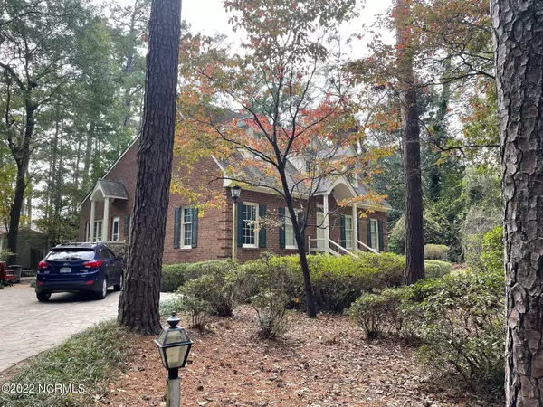 Trent Woods, NC 28562,403 Surrey LN