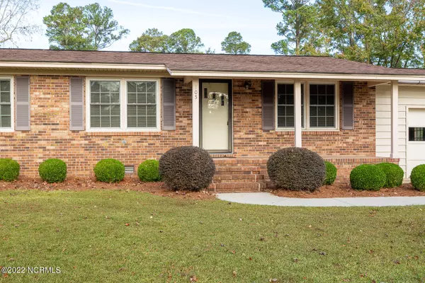 Kenansville, NC 28349,105 Precythe ST