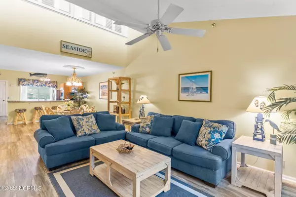 Ocean Isle Beach, NC 28469,16 E First Street #305