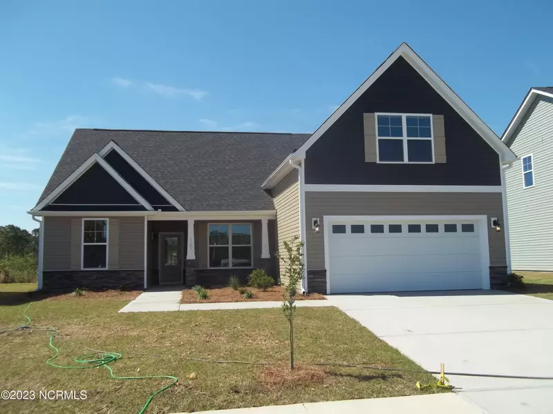 1109 Terraces LN, Hampstead, NC 28443