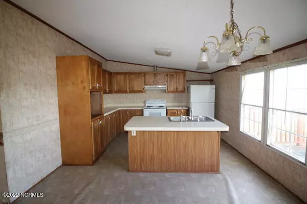 Whitakers, NC 27891,10701 Brown DR