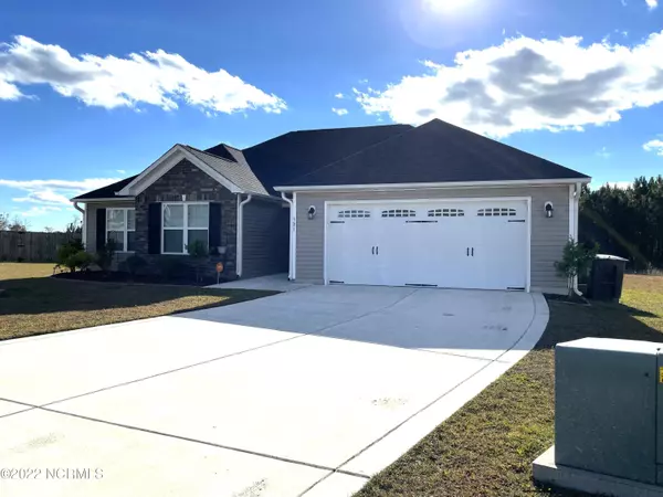 321 Old Snap Dragon CT, Jacksonville, NC 28546