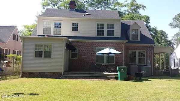 Snow Hill, NC 28580,206 W Harper ST