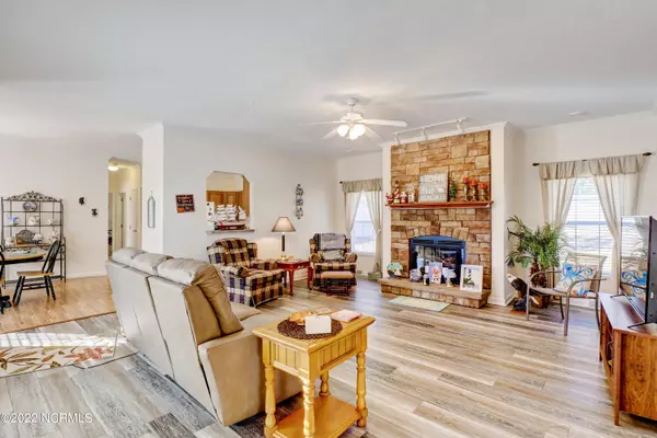 Hampstead, NC 28443,105 Rustic Court