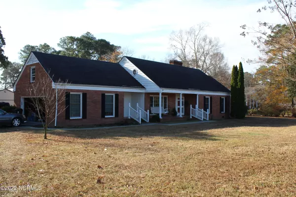 Williamston, NC 27892,1235 Garrett RD