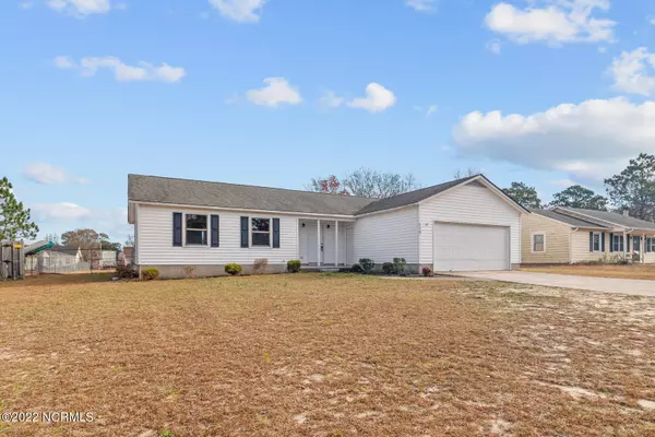 Hubert, NC 28539,519 Sand Ridge Road