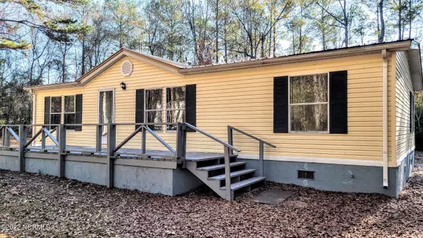 4261 Blue Banks Loop Road NE, Leland, NC 28451