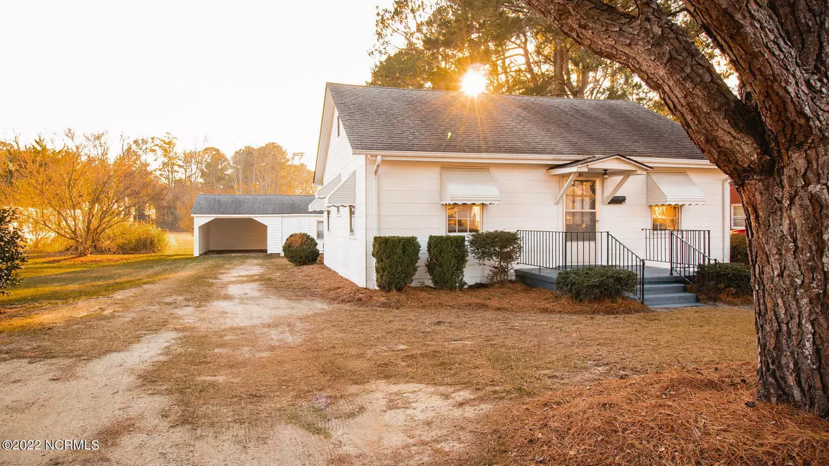 La Grange, NC 28551,311 W Boundary ST