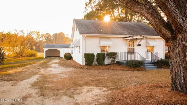 311 W Boundary ST, La Grange, NC 28551