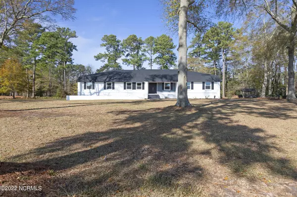 Kenansville, NC 28349,162 N Country Club Road