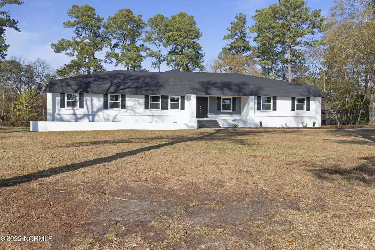 Kenansville, NC 28349,162 N Country Club Road