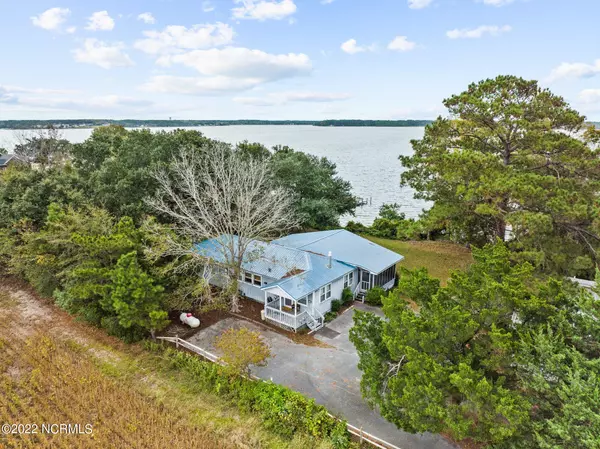 Swansboro, NC 28584,117 Clearblue LN