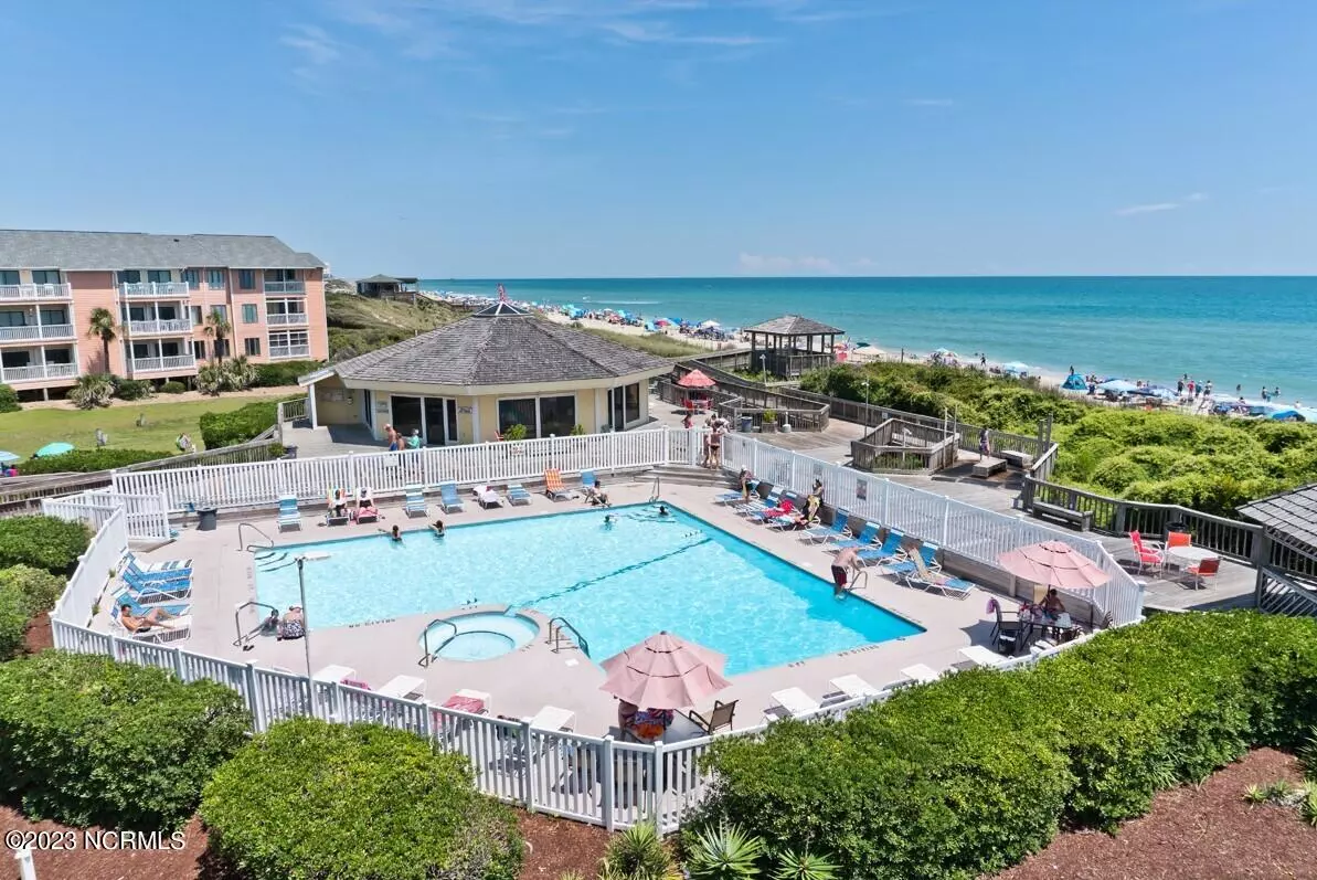 Emerald Isle, NC 28594,9201 Coast Guard RD #B203