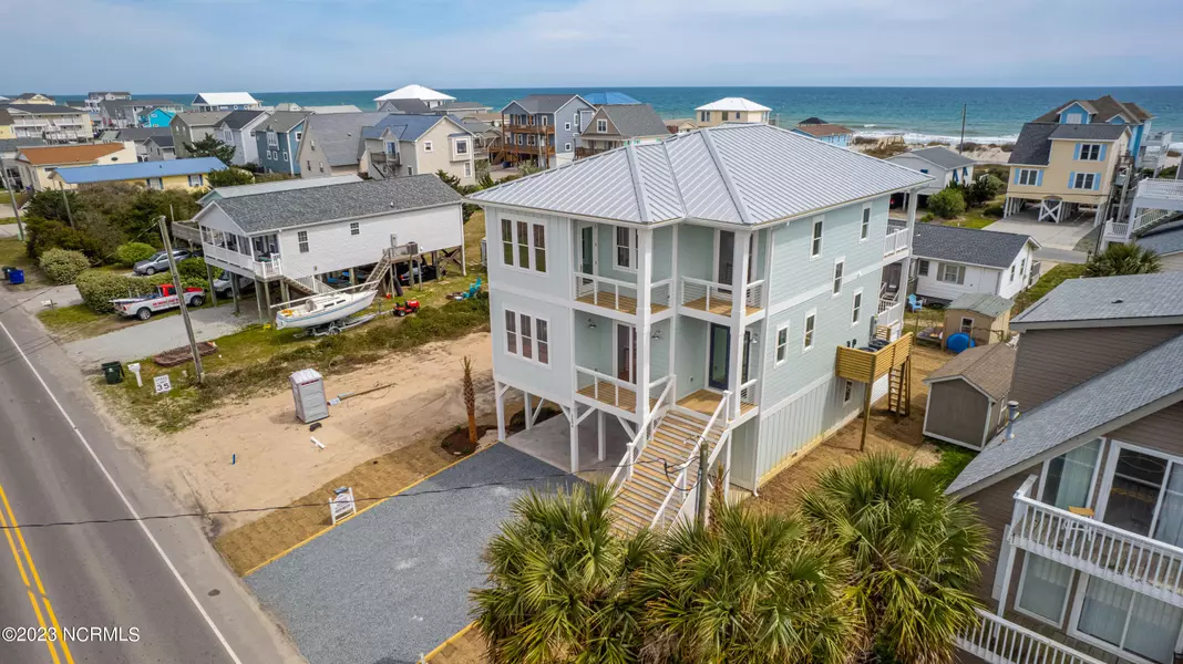 1404 N New River Drive, Surf City, NC 28445