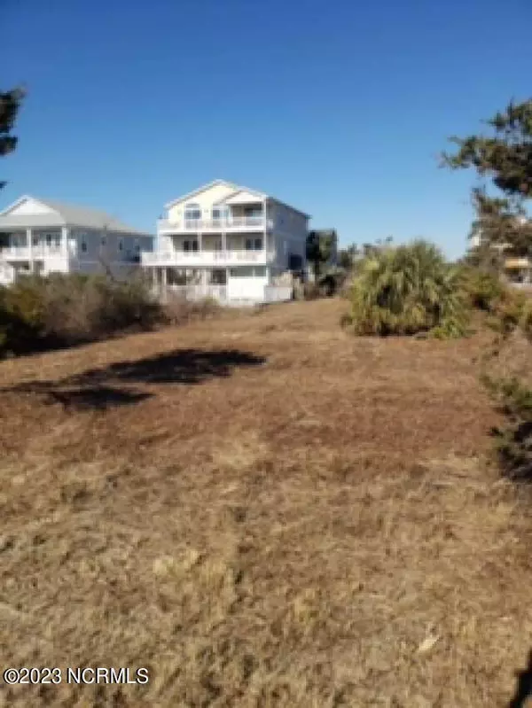 1040 Ocean BLVD W, Holden Beach, NC 28462