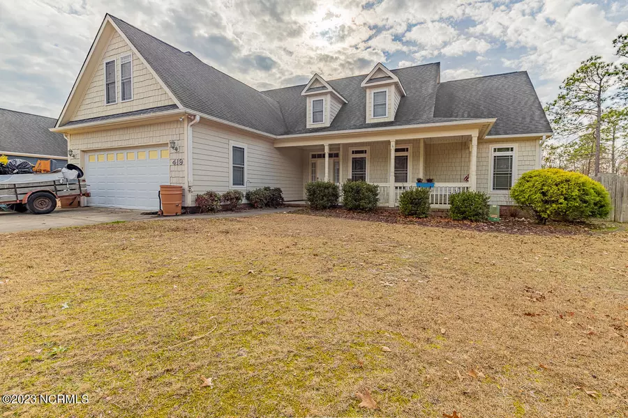 419 Pinnacle Pkwy, Hampstead, NC 28443