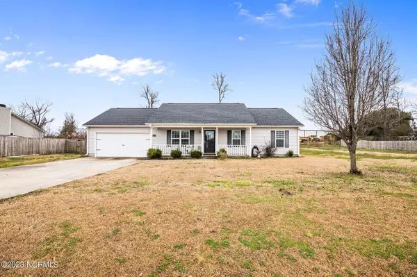 Maysville, NC 28555,118 Clint Mills RD