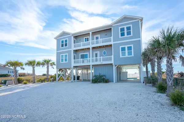 109 Ocean Boulevard W, Holden Beach, NC 28462