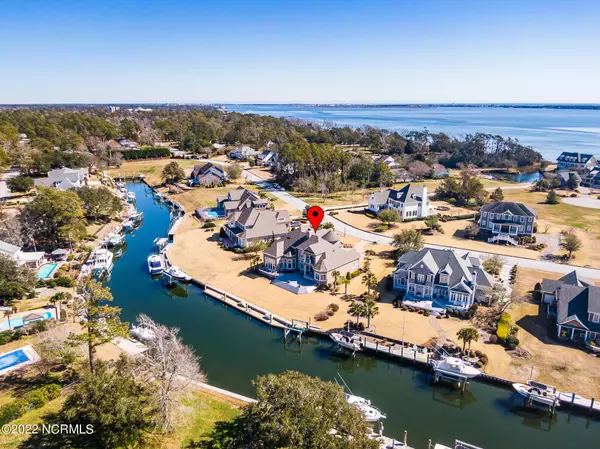 Morehead City, NC 28557,5214 Driftwood LN