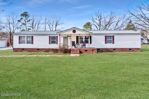 54 Neal Branch RD, Grimesland, NC 27837