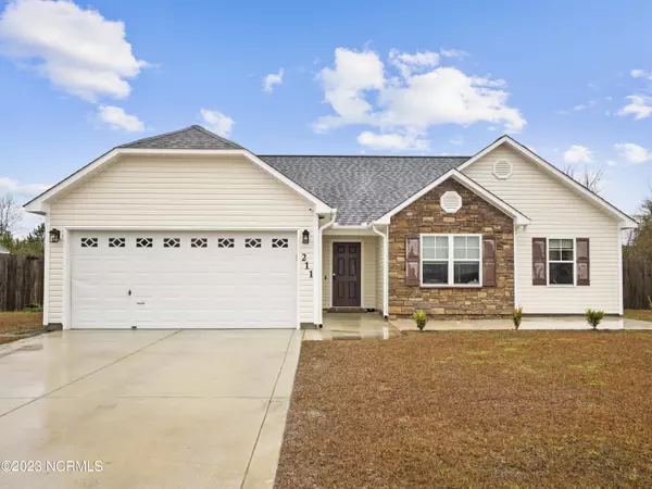 Jacksonville, NC 28546,211 Hidden Oaks Drive