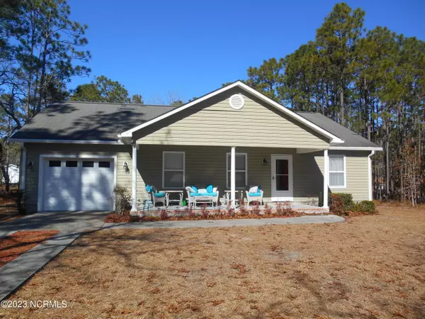 1621 E Navajo Road, Southport, NC 28461