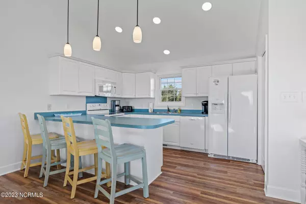Emerald Isle, NC 28594,101 E Shipwreck LN