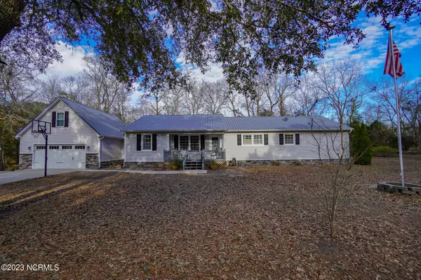 496 Turkey Point Road, Sneads Ferry, NC 28460