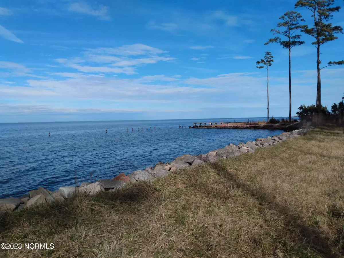 Columbia, NC 27925,0 Sound Side Road