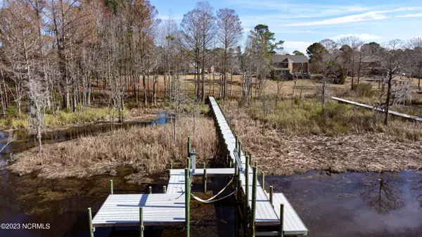 Trent Woods, NC 28562,915 & 917 Leeward DR