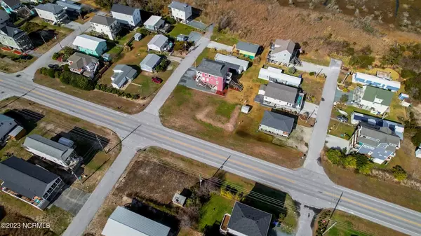 North Topsail Beach, NC 28460,8102 6th Avenue