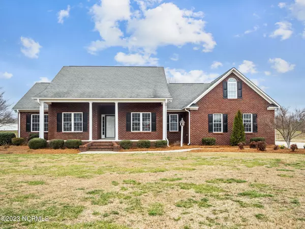 113 Quarter Horse LN, Beulaville, NC 28518