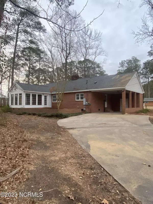 2200 Riley Road, Kinston, NC 28504