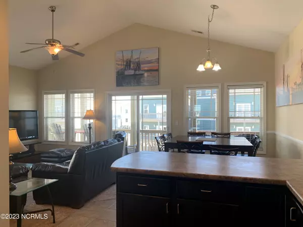 North Topsail Beach, NC 28460,2244 Island DR #2