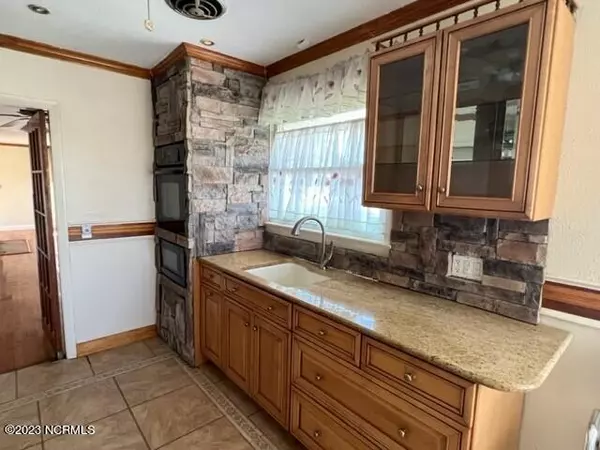 Gatesville, NC 27938,907 Main ST