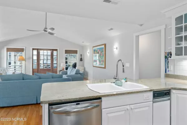 Wrightsville Beach, NC 28480,812 S Lumina AVE