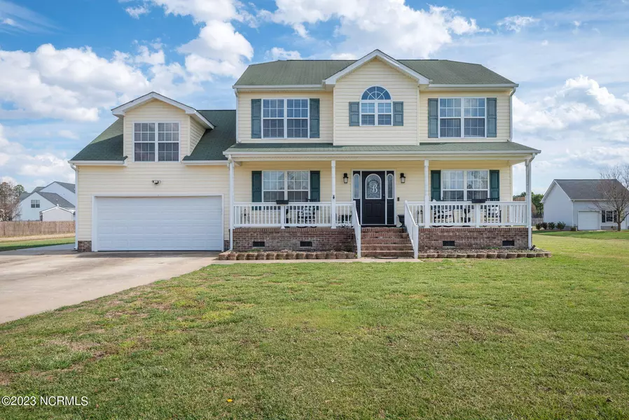 303 Queenswood Boulevard, Elizabeth City, NC 27909