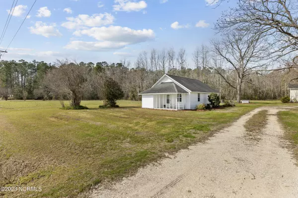 Nakina, NC 28455,5438 Seven Creeks HWY
