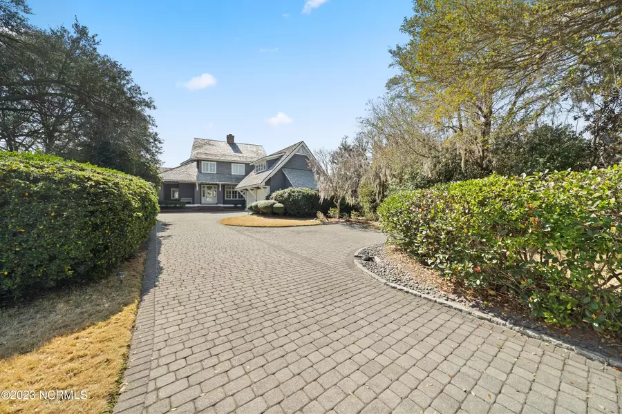 409 Bradley Creek Point Road, Wilmington, NC 28403