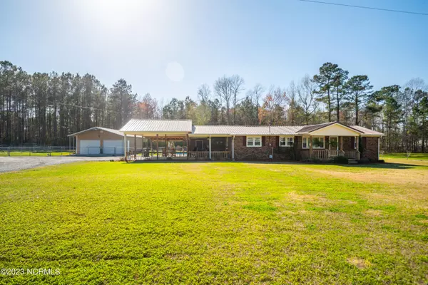 2300 New Britton Highway E, Whiteville, NC 28472