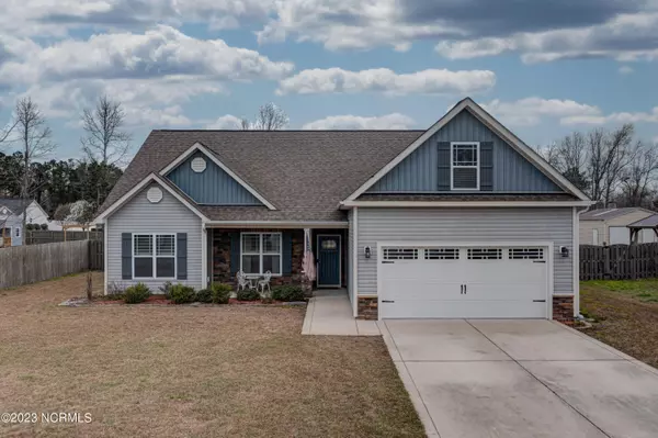 127 Ransom DR, Hampstead, NC 28443