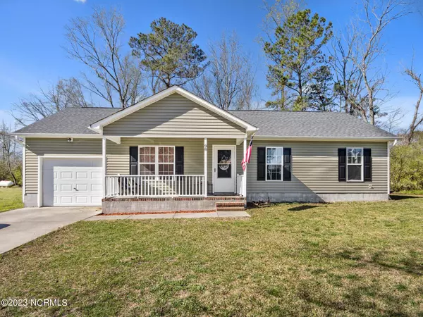 Richlands, NC 28574,98 Meadow Farms Road