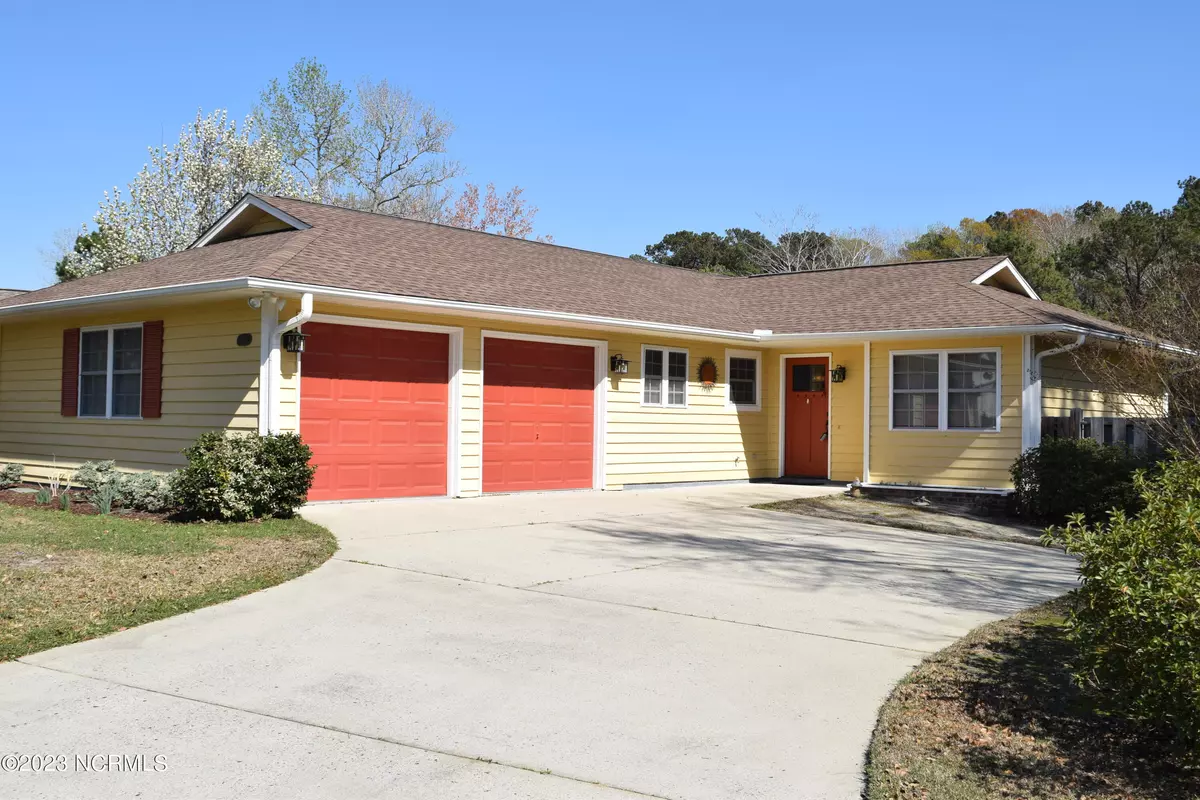 Calabash, NC 28467,102 Cedar Tree LN SW