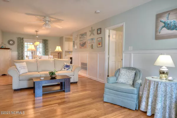 Oak Island, NC 28465,124 NE 37th Street