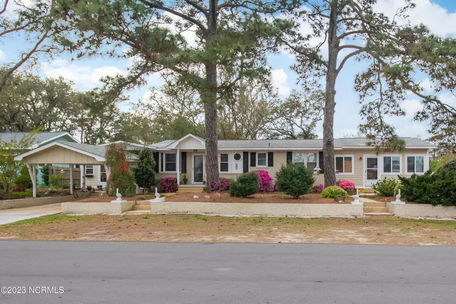 7807 E Oak Island DR, Oak Island, NC 28465