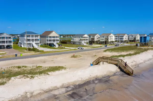 North Topsail Beach, NC 28460,1263 New River Inlet RD