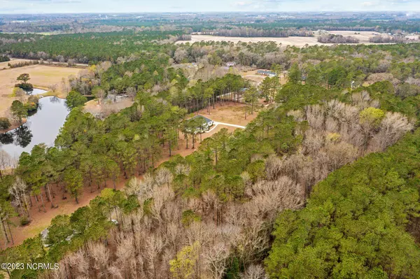 Snow Hill, NC 28580,403 Anna LN