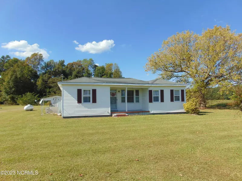 1905 Core Point RD, Blounts Creek, NC 27814